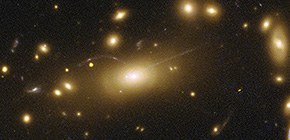 宇宙最大の天体、銀河団の成長の基本法則を発見！
